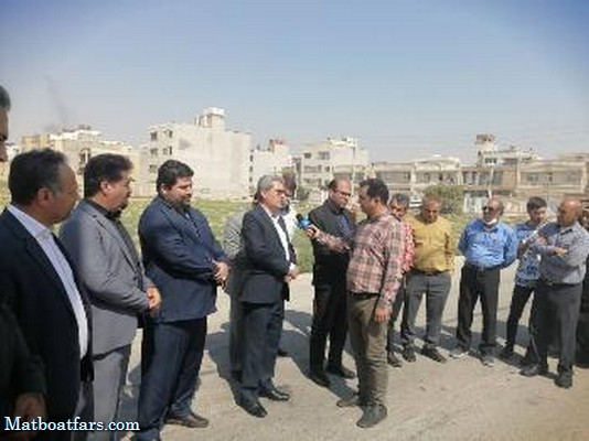 مدیر مخابرات مرکز استان در برنامه در شهر حضور یافت و در خصوص توسعه تلفن ثابت در شهرک سبحان توضیح داد