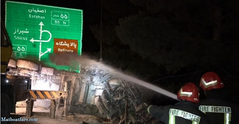 تانکر حامل مواد قابل اشتعال در جاده شیراز-زرقان واژگون شد