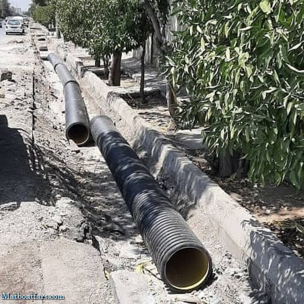 پروژه لوله گذاری دفع آبهای سطحی در محدوده شهرداری منطقه ۱۱ شیراز در حال اجراست