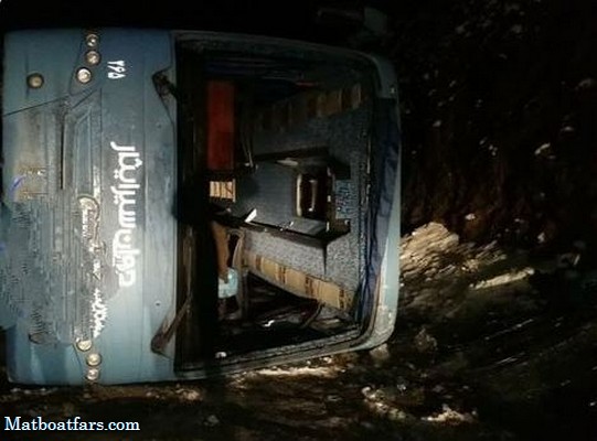 واژگونی اتوبوس در کامیاران با ۲۳ مصدوم