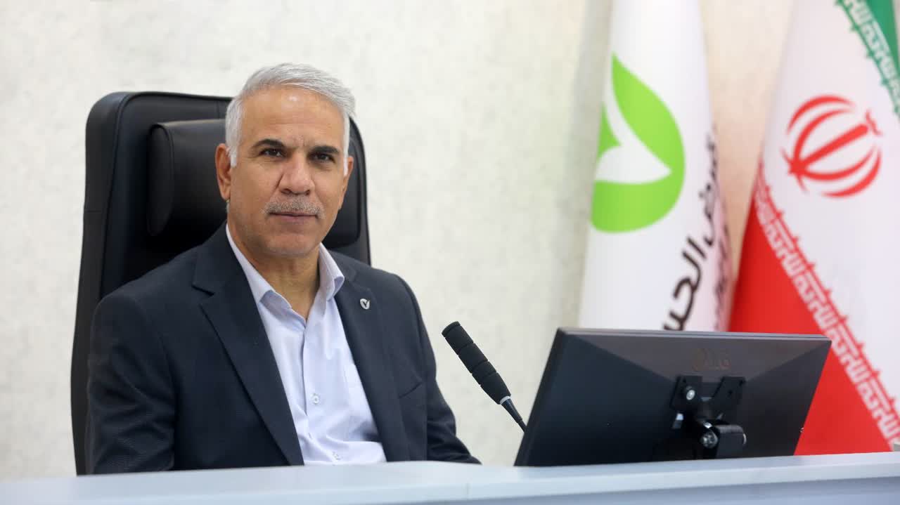 پیام تبریک مدیر شعب بانک قرض‌الحسنه مهر ایران استان فارس به مناسبت هفته دولت و روز کارمند